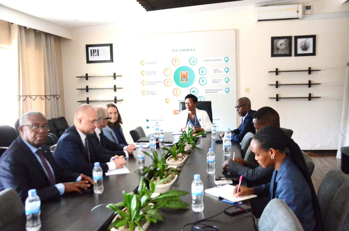Today, <a href="/PSF_Rwanda/">PSF Rwanda</a> Chairperson, Jeanne F. Mubiligi signed a cooperation agreement with Marek Kowalski, the Chairperson of Federation of the Polish Entrepreneurs, at the Private Sector Federation (PSF) headquarters, located in Gikondo, Kigali City. 
A thread 🧵