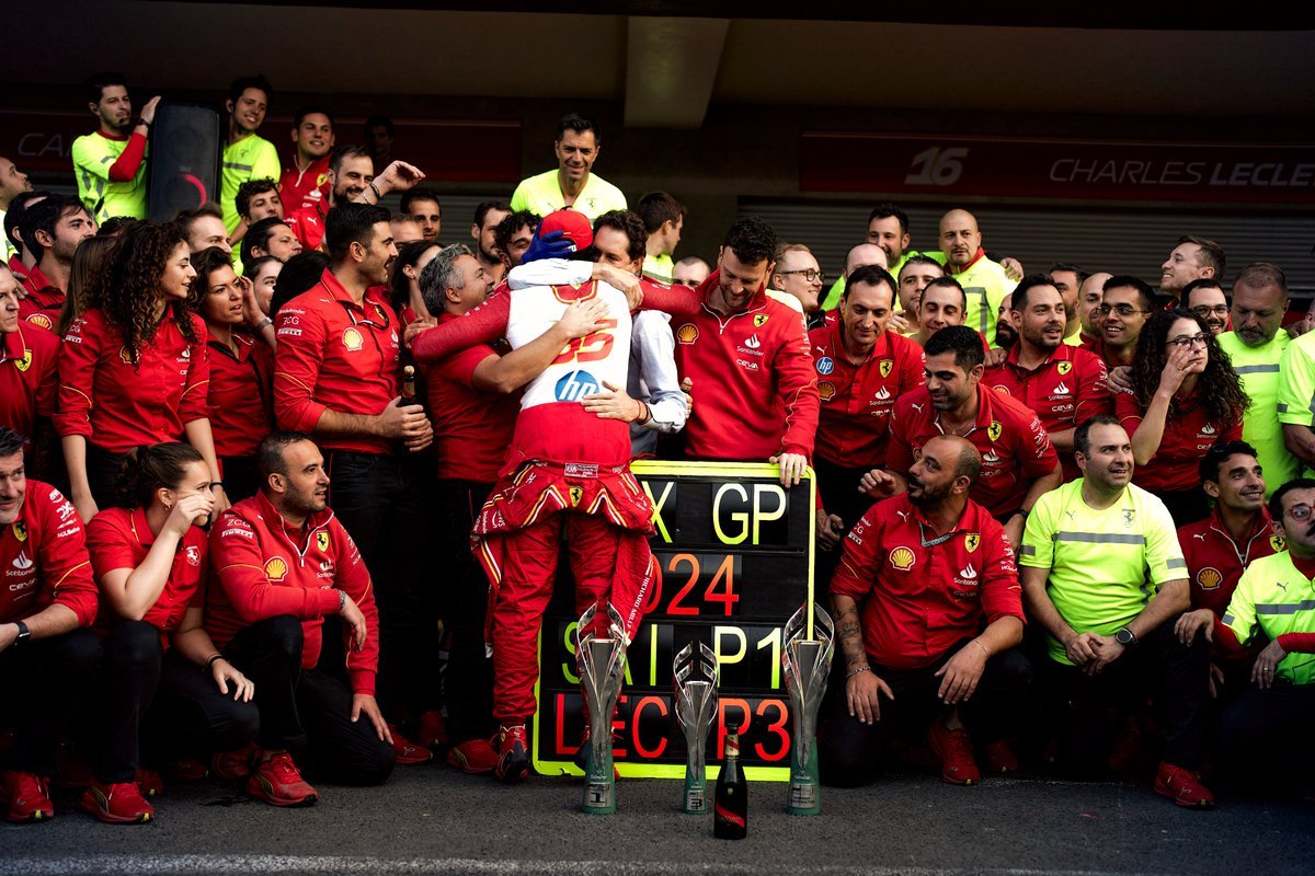 Ferrari celebrating win in Mexico GP