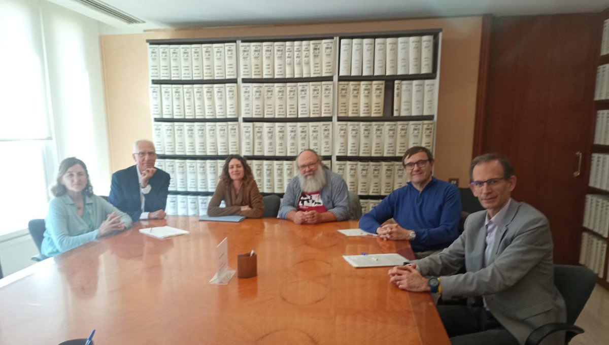 ladinamo_'s tweet photo. Una altra gran fita aconseguida pel projecte d'#HabitatgeCooperatiu de @SotracHabitatge 🎉

🖊Signem el finançament amb l'@icfcat per valor de  4.096.248 🪙 que permetrà construir l'edifici de la cooperativa ubicada en sòl públic de @bcn_ajuntament al barri de La Bordeta https://t.co/iMXlJzW3YY