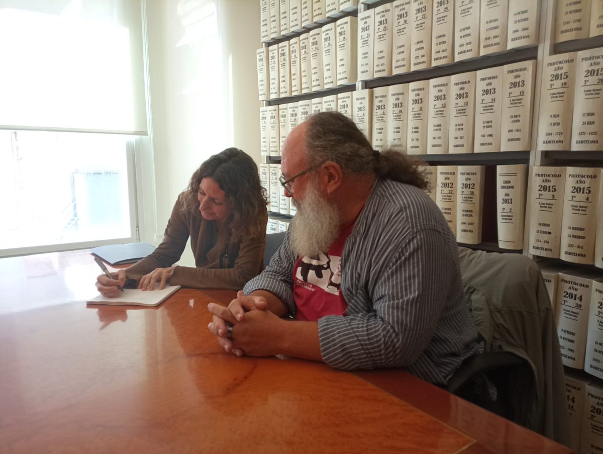La Dinamo Fundació (@ladinamo_) on Twitter photo Una altra gran fita aconseguida pel projecte d'#HabitatgeCooperatiu de <a href="/SotracHabitatge/">Sotrac Habitatge Cooperatiu</a> 🎉
🖊Signem el finançament amb l'<a href="/icfcat/">ICF</a> per valor de 4.096.248 🪙 que permetrà construir l'edifici de la cooperativa ubicada en sòl públic de <a href="/bcn_ajuntament/">Ajuntament de Barcelona</a> al barri de La Bordeta Una altra gran fita aconseguida pel projecte d'#HabitatgeCooperatiu de <a href="/SotracHabitatge/">Sotrac Habitatge Cooperatiu</a> 🎉
🖊Signem el finançament amb l'<a href="/icfcat/">ICF</a> per valor de 4.096.248 🪙 que permetrà construir l'edifici de la cooperativa ubicada en sòl públic de <a href="/bcn_ajuntament/">Ajuntament de Barcelona</a> al barri de La Bordeta