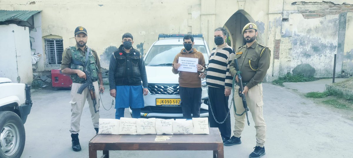 Baramulla Police (بارہمولہ پولیس) tweet media