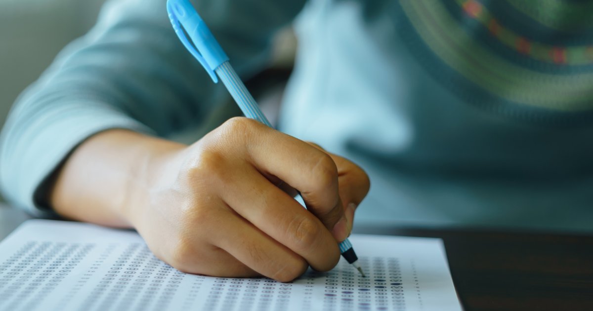 If you live in Bucks &amp; your child will be starting secondary school in September 2025, the deadline for applying for your child’s secondary school place is Thursday 31 October 2024. For more information &amp; to submit your school application, visit: orlo.uk/j6EmU