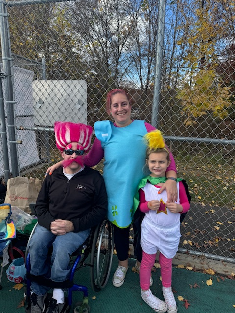 JonathanSlifka's tweet photo. So proud to be a part of another Miracle League Trick or Treat Event! Loved dressing up with the family! #InspireU #DisabilityInclusion #DisabilityAction #InspirationalSpeaker #MotivationalSpeaker #ILoveMyFamily https://t.co/Lu4y421aQG