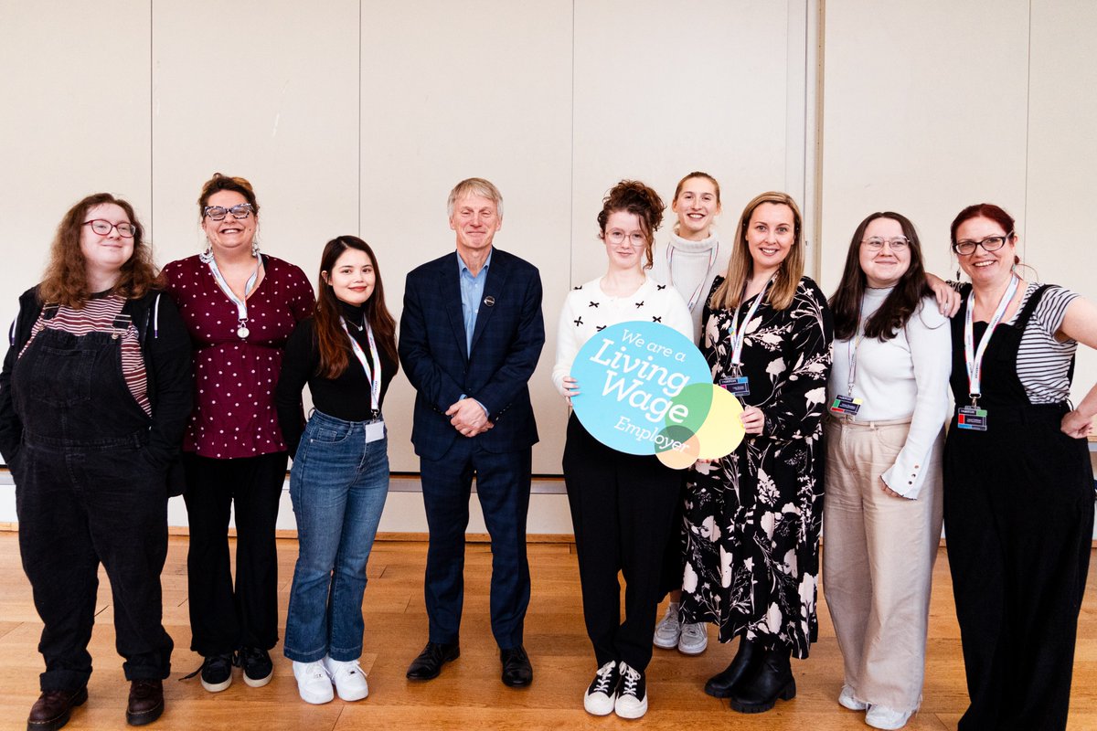 Thanks to <a href="/Ivan_McKee/">Ivan McKee MSP</a> for visiting Glasgow #LivingWage employer <a href="/Toonspeak/">Toonspeak</a>, promoting the #realLivingWage and next week's #LivingWageWeek.