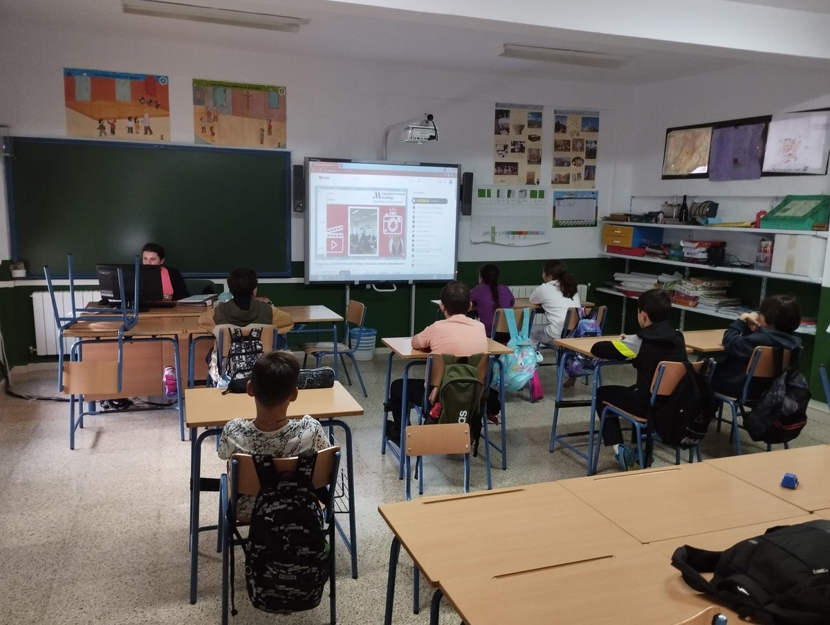 CprDel's tweet photo. Nuestro alumnado participó en el programa base de @diputacionMLG @tuprofentumovil  #colegiorural https://t.co/Dj6xI6ybRj