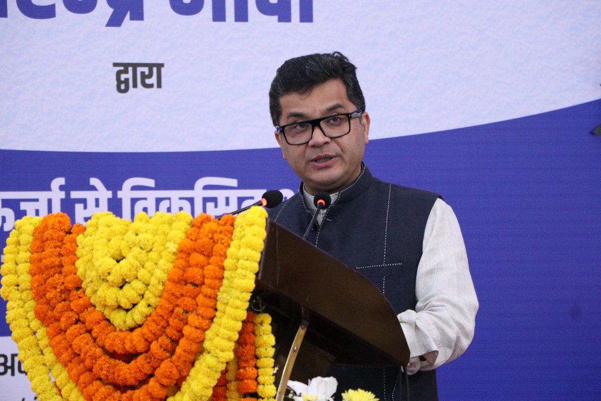 MeghalayaGov's tweet image. Hon'ble Union MoS for External Affairs and Textile, Shri. @PmargheritaBJP ji today #Distributed appointed letters to aspirants at #RozgarMela in #Shillong @DiprMeghalaya @PMOIndia @PIBShillong (meghalaya.gov.in/sites/default/…)