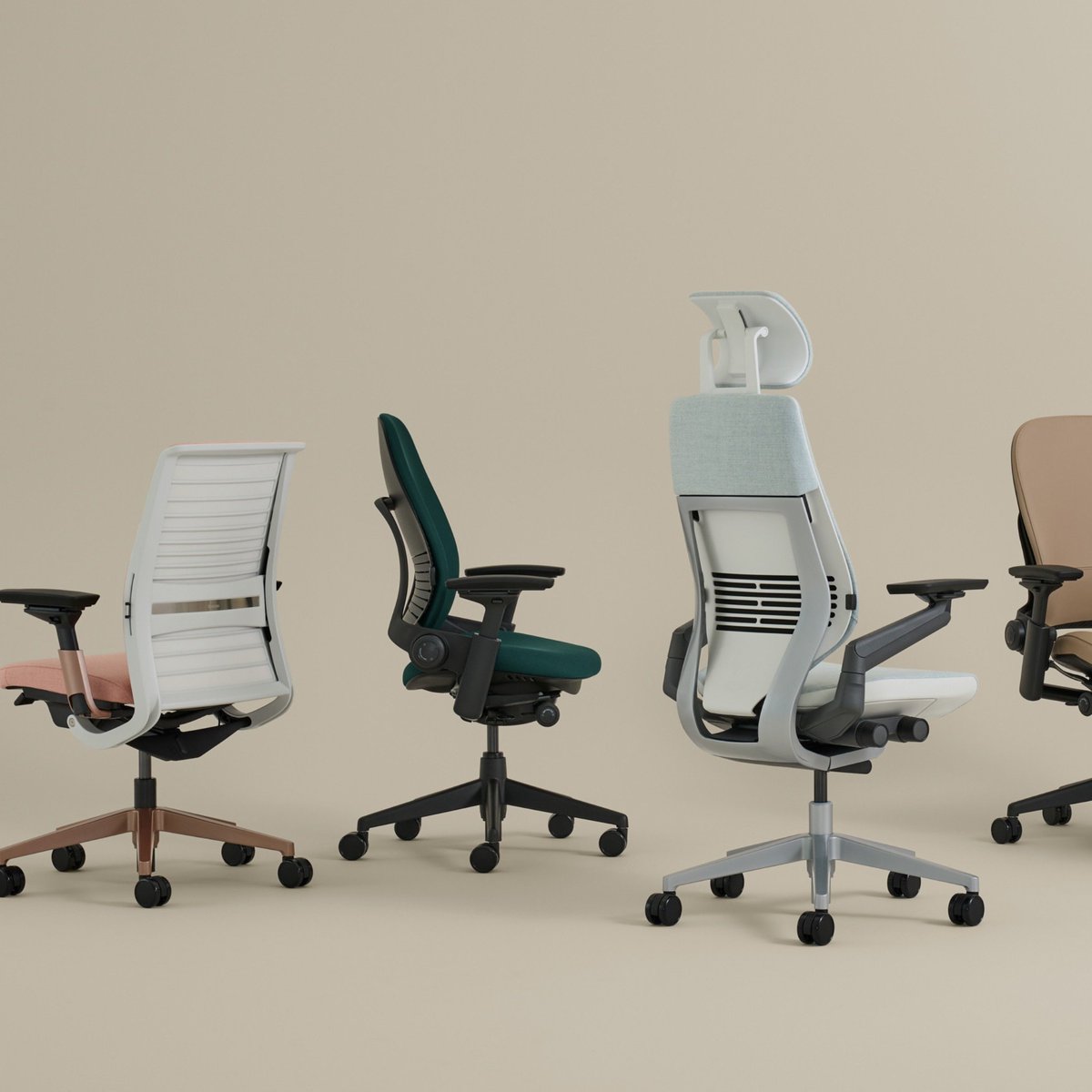 🙌🏽 New Week Motivation: You can do anything with the right (back) support.   Take the Steelcase chair quiz and find the perfect fit for everything you do 📷bit.ly/3YpdMiV