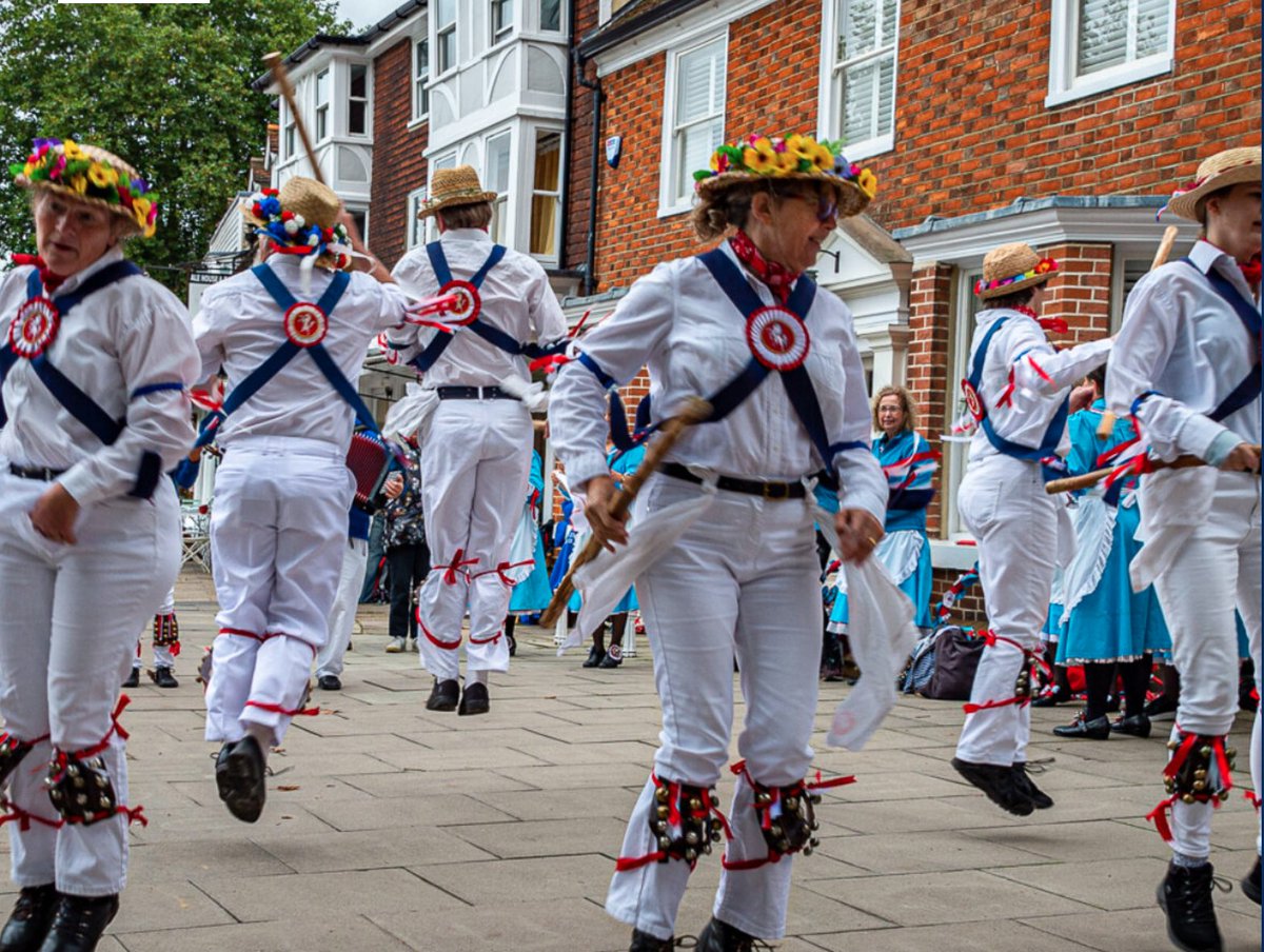 ProducedinKent's tweet photo. ๐ถ Tenterden Folk Festival: The Future!โจAfter a successful festival, what's next?
Check out what the future holds for the Tenterden Folk Festival! ๐ค๐
Read more: https://t.co/xFkYgn0MaX
#TenterdenFolkFestival #FolkMusic #KentCraft #ProducedinKent https://t.co/CQdsCmgp8p