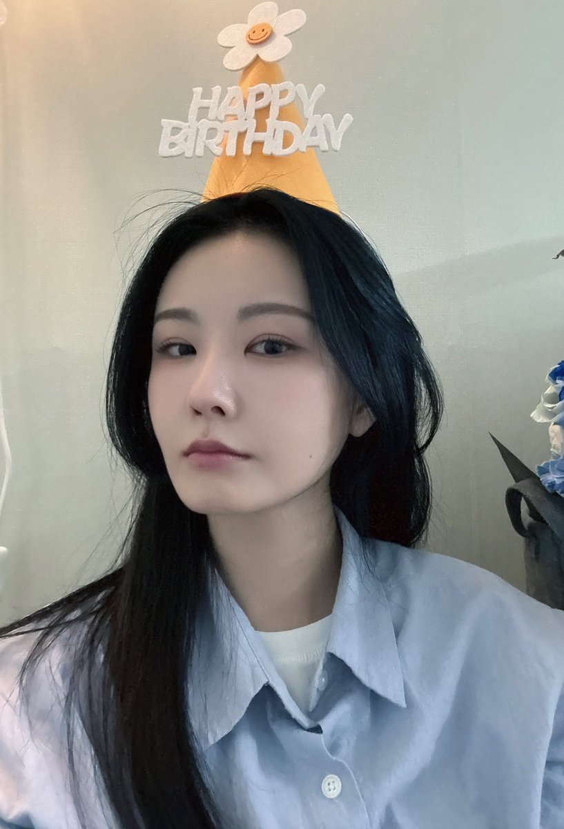 yunwoopong1029's tweet photo. 🩵💚🩷🧡❤️💙
💙생일좋지너무💛
🩷❤️💙💚🩶🩵 https://t.co/oS8TWnYmcF