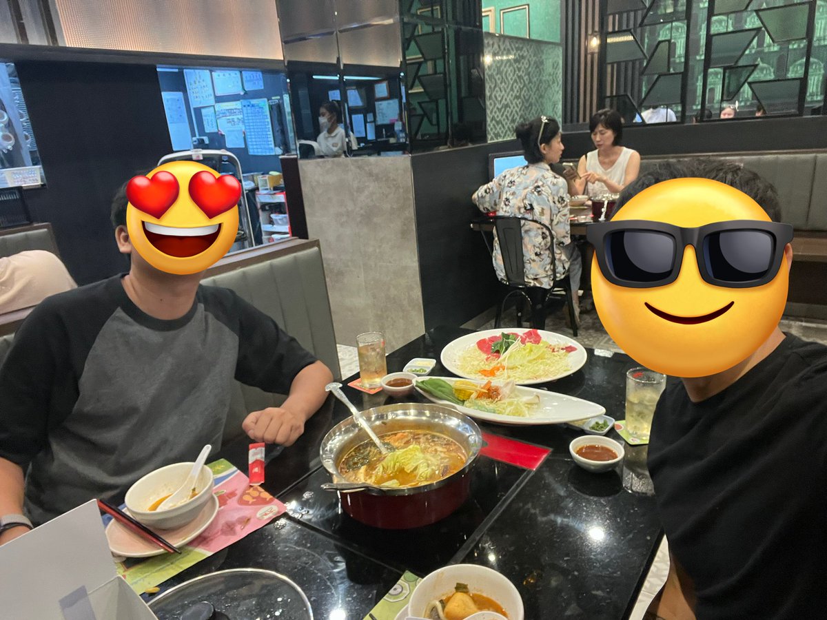 JonesThatsme's tweet photo. Sawasdee cock! Kapon cock! 🇹🇭 @Iced_VentiLatte https://t.co/Ezv6hfPPqh