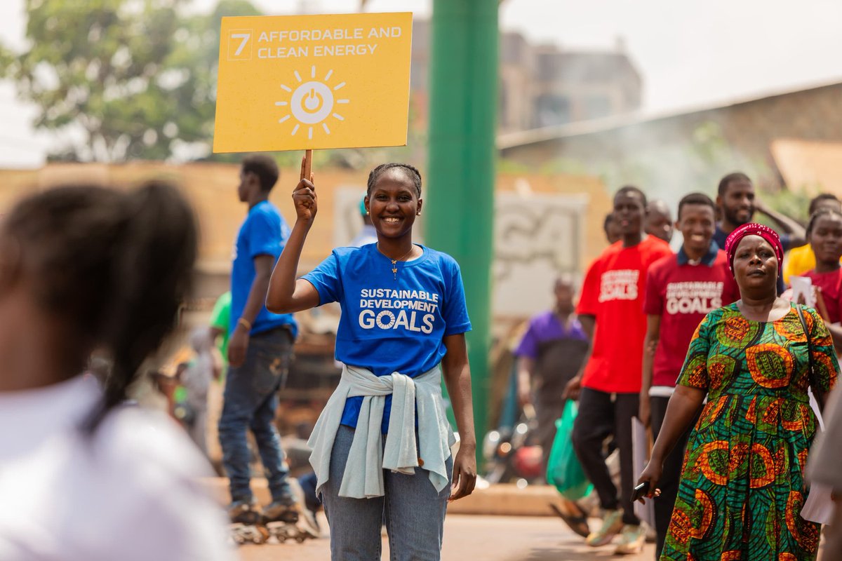 UNAUGANDA's tweet photo. #Action4SDGs

Community engagement is essential to making the Sustainable Development Goals a reality in our everyday lives.

By connecting these global goals to our local experiences, we see how each of us has a part to play in driving positive change. 

Recently in Kalerwe with @OpenSpaceUganda,  young people came together for a peer-to-peer SDGs exchange, bringing them closer to home and empowering one another to take actionable steps towards a sustainable future. 

Through advocacy and localization efforts, we're building a stronger, more sustainable community- with one conversation at a time.

@BagumaRT
@lynderlinda @KalemaxA @ashrafkakaire1 @UNAFinland @jennikauppila @Youth4SDGsUga @UNinUganda