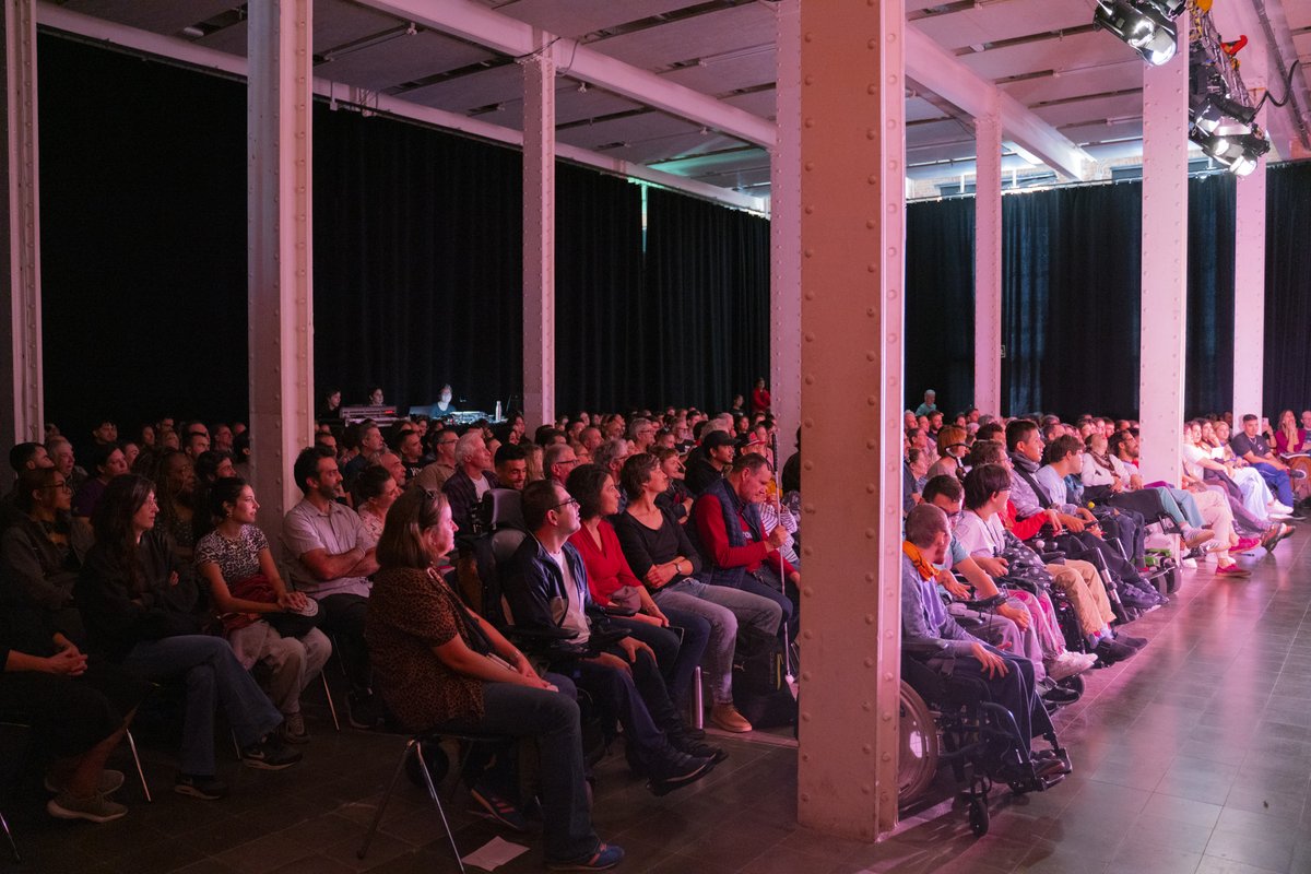 🎉 GRÀCIES! 🎉 Gràcies a les quasi 800 persones que un moment o altre heu passat pel @festivalfaaccc per ser part d’aquesta bogeria. Avui, l’aplaudiment va per vosaltres.
