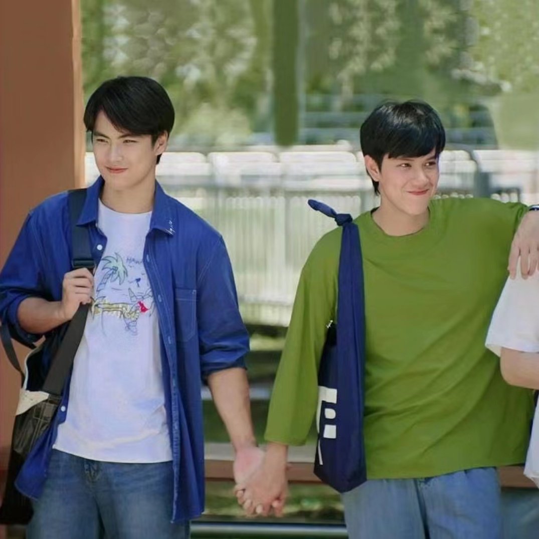 偷感夫夫

Love is PatPran ❤️💚
#HAPPYBBS3rdANNIVERSARY
#Badbuddyseries 
#OhmNanon 
#ohmpawat 
#mynameisnanon