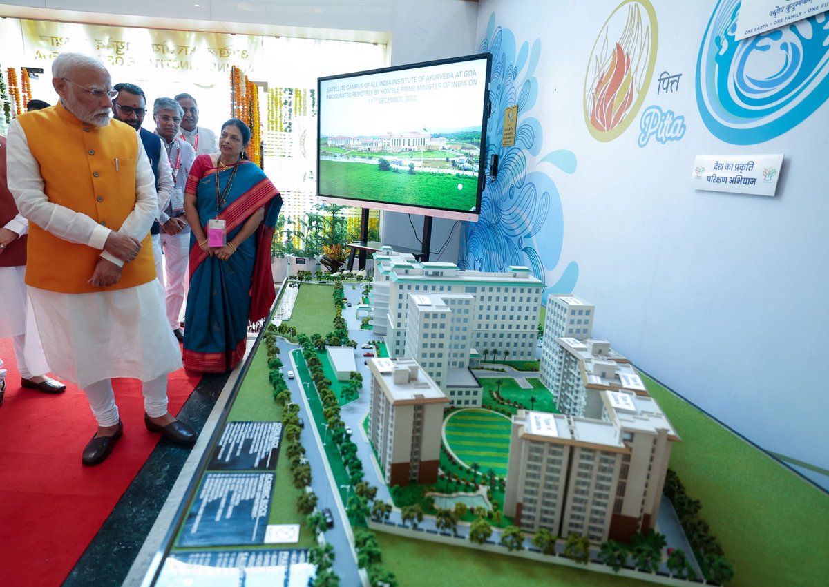 BJP4India's tweet photo. Prime Minister Shri @narendramodi visited an exhibition at inauguration of various projects related to health sector.

Glimpses. https://t.co/pT04AqduW7