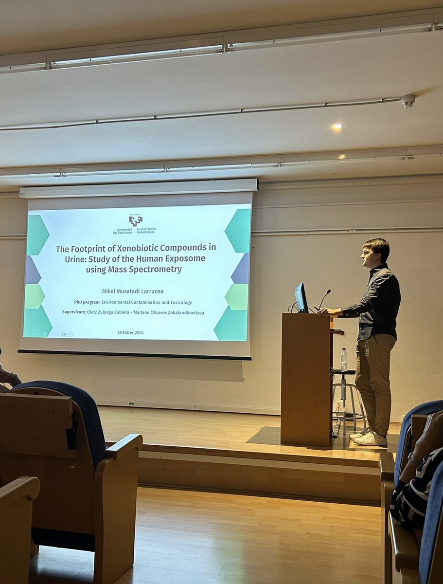 mikel_musatadi's tweet photo. Last Friday, I defended my PhD thesis, conducted at the Analytical Chemistry Department and at the Plentzia Marine Station of the University of the Basque Country (PiE-UPV/EHU). (1/4) https://t.co/y3V6i4X1VM