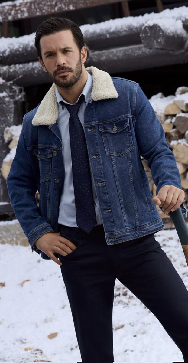 AElbarfans's tweet photo. 😍😍😍❤❤❤❤

#barişarduç 
#ElcinSangu https://t.co/saK7fcERe4