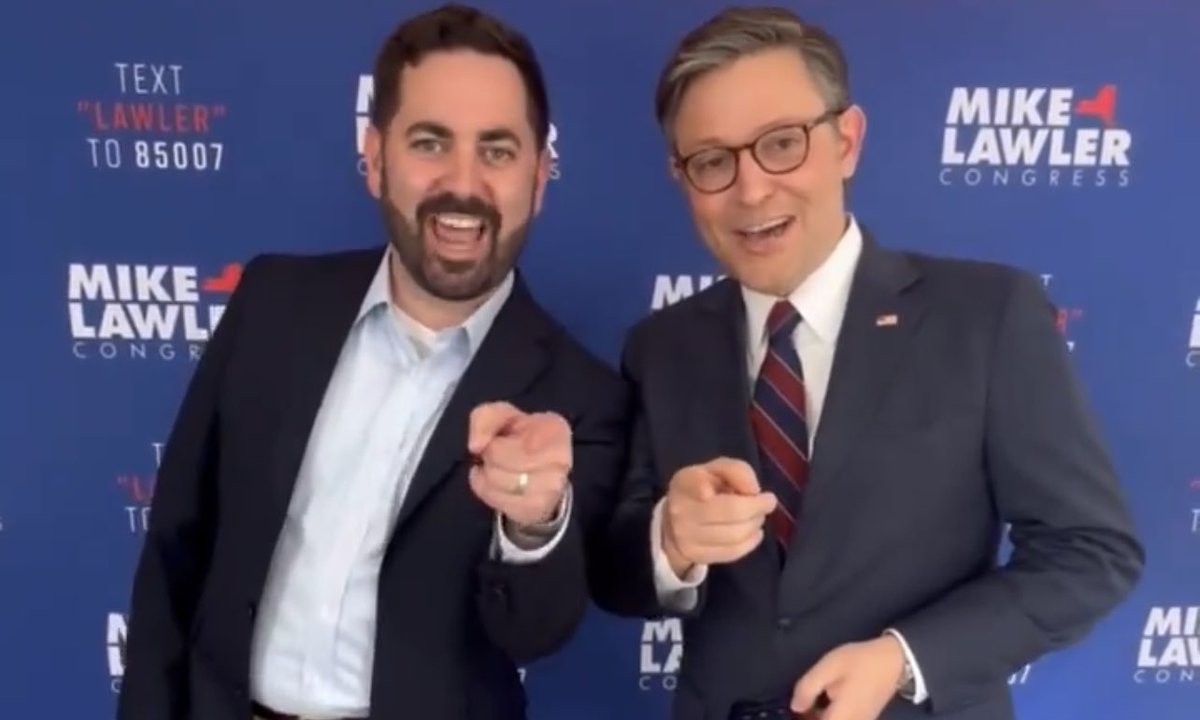 WilliamFBu70369's tweet image. And this is why voters in #NY17 need to massively reject Mike Lawler.  We need to deny Republicans the House Majority so they cannot throw the election to Trump #LawlerLies Mike Lawler will vote against our interests to support his beloved #MAGAMike