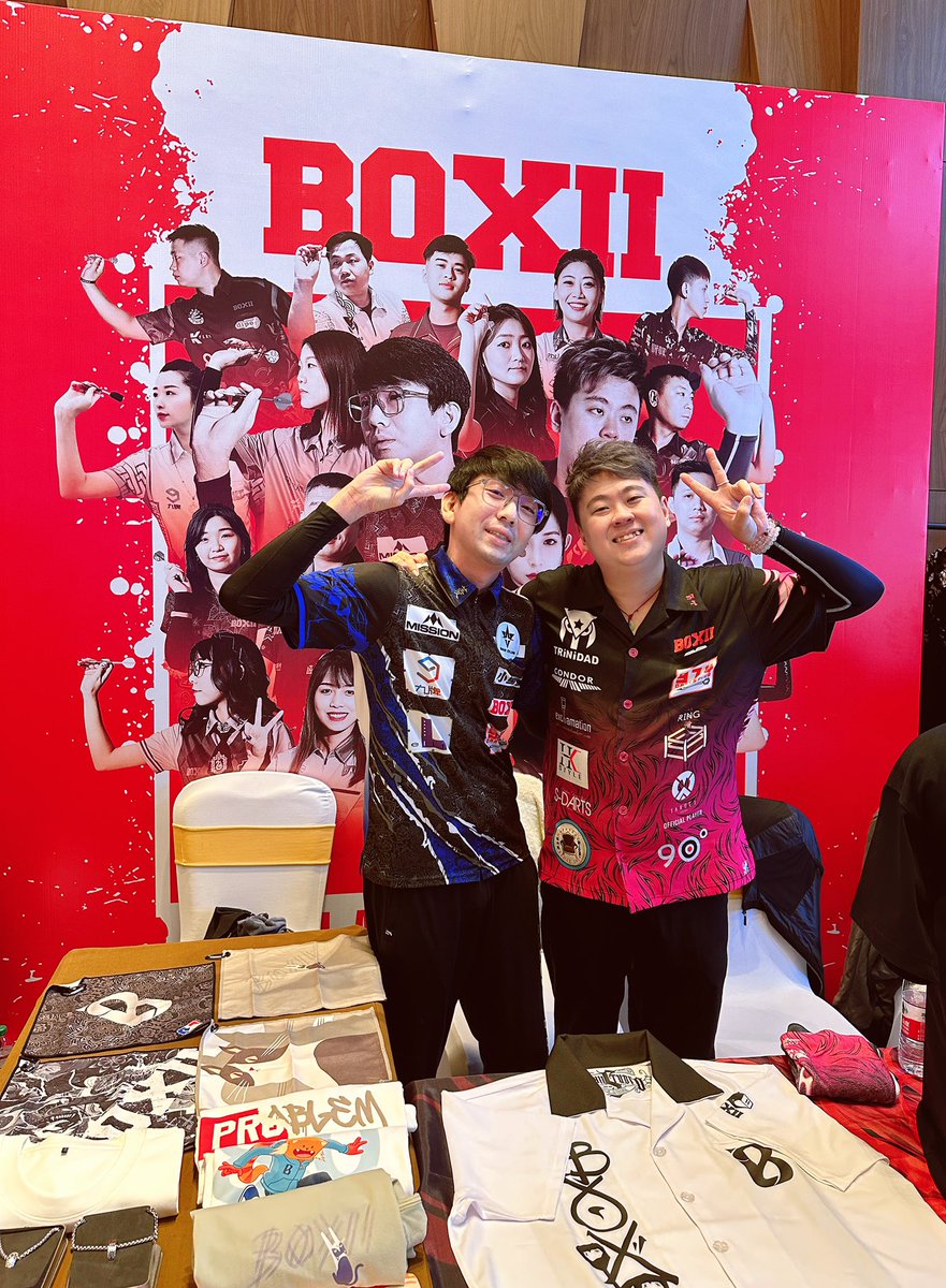 ThePandaman180's tweet image. PDU Open 南京站
Day1
Grand Master 01 Single-1st Runner-up
Day2
Blind Double 01-1st Runner-up
Grand Master Medley Single-1st Runner-up
💪🐼🤜
Thank you to my sponsors
#MissionDarts
#北京974飞镖俱乐部
#BOXIIStudio
#Lstyle
#成都小鱼制香
#北京WanClub射箭俱乐部