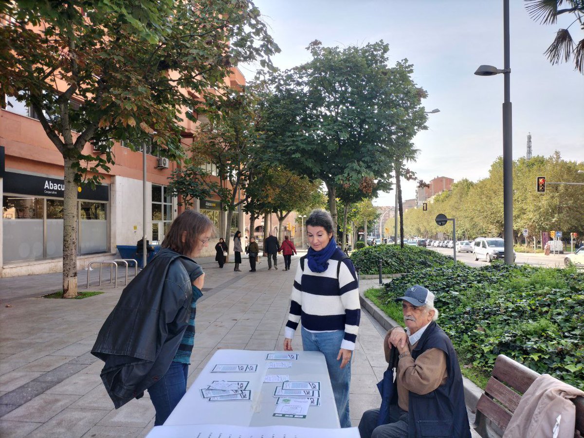 comudelleida tweet media