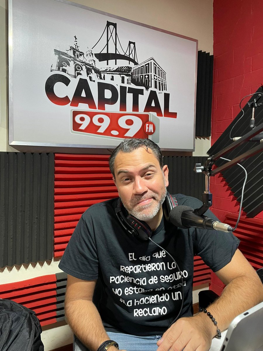 Ya en cabina. Si quieres escuchar capitalsomostodos.com