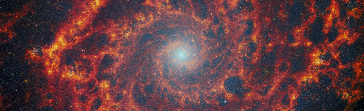 The eerie eye of a Phantom in the sky…

Here’s an updated look at M74, also known as the Phantom Galaxy. New Webb data is allowing scientists a better look at its stellar nurseries. esawebb.org/images/potm241…