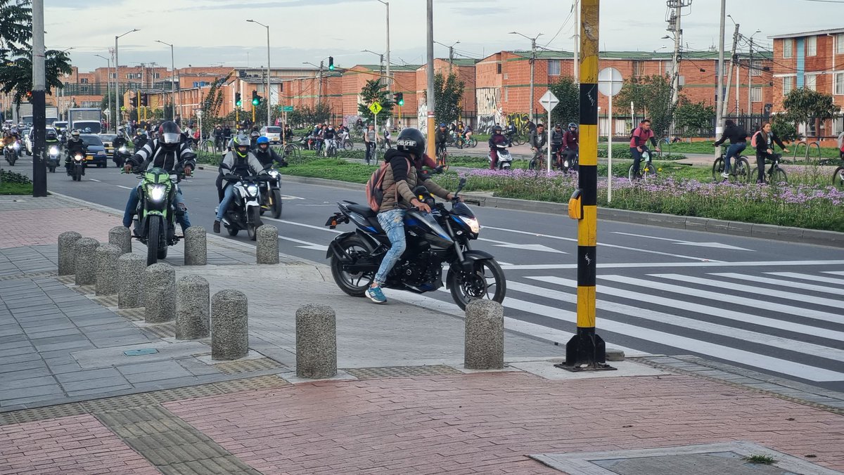 Movilidad Bogotá tweet media