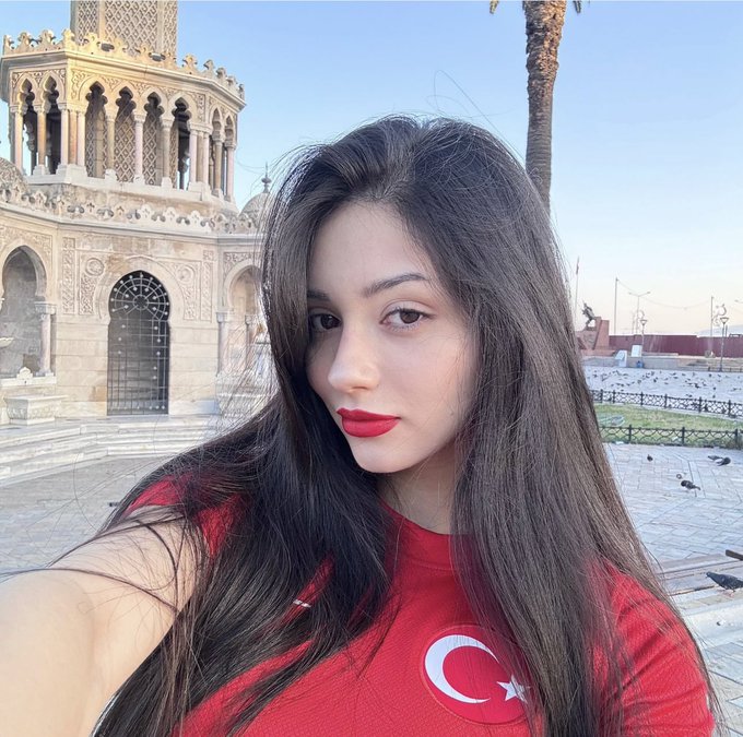 yuhh like basinca Türk bayragi cikiyorr cok güzel olmusss 
#AsBayraklarıAs https://t.co/iRS9emNHuw
