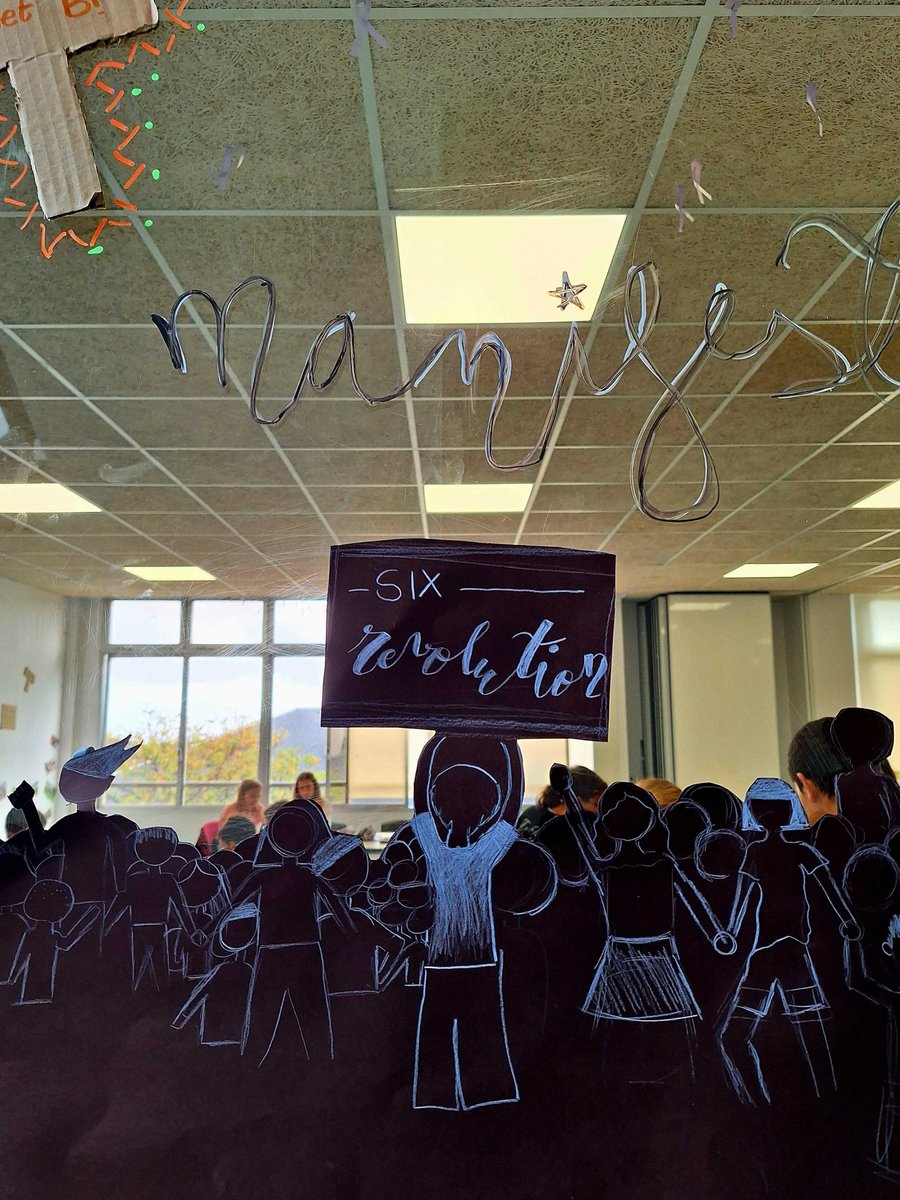 ✨ En el máster #LIT nos embarcamos en viajes de aprendizaje para explorar nuestra identidad como agentes de cambio social.
1/3