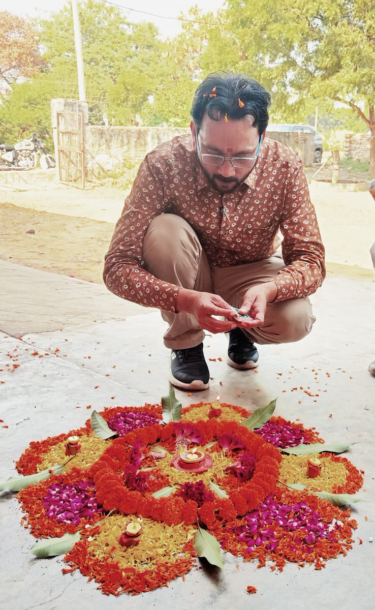 आज ब्लॉक जेवर जनपद गौतमबुद्ध नगर के विद्यालयों में दीपावली मेला का आयोजन किया गया।
