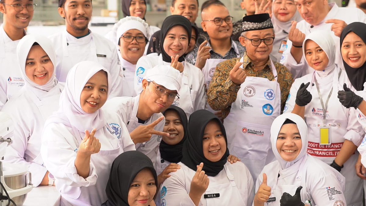 Abe_Mukti's tweet photo. Hari ini (29/10) mengunjungi satuan kerja Kemendikdasmen, yaitu Balai Guru Penggerak (BGP) Banten, BBPPMPV Bisnis dan Pariwisata. https://t.co/BwFJoln6vw