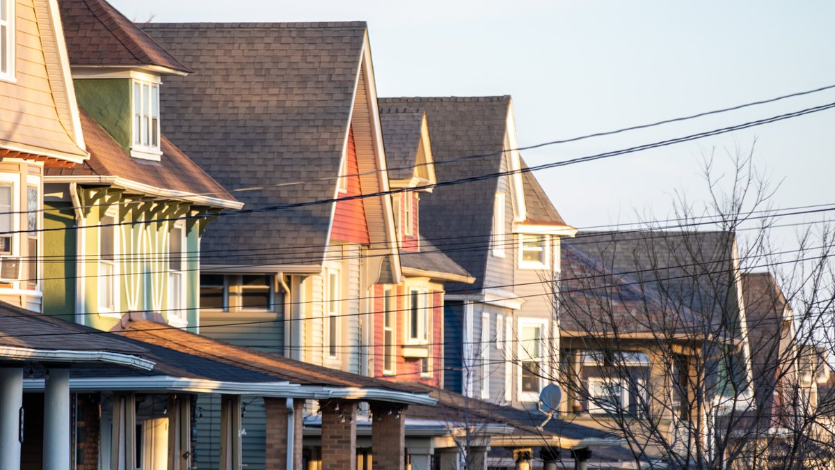 Landlords: the housing renewal period closes this Friday, November 1. Please renew your license this week to avoid late fees.

lakewoodoh.gov/accordions/reg…