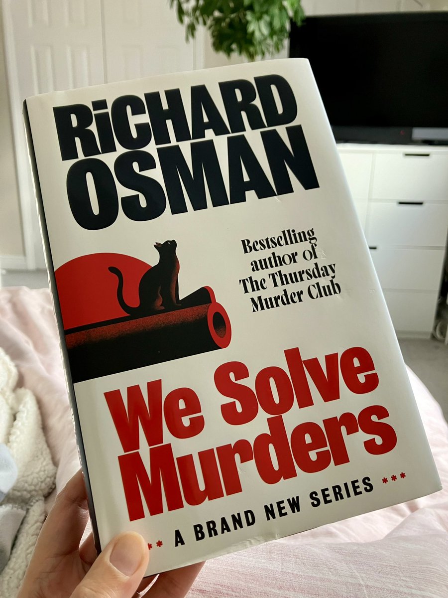 CatCope77's tweet photo. The perfect start to half term (yes, I had to work yesterday 🙄)… the morning sat in bed with coffee, toast &amp; marmalade, tea and the latest @richardosman book. All polished off before lunchtime. https://t.co/4XZW583cc9