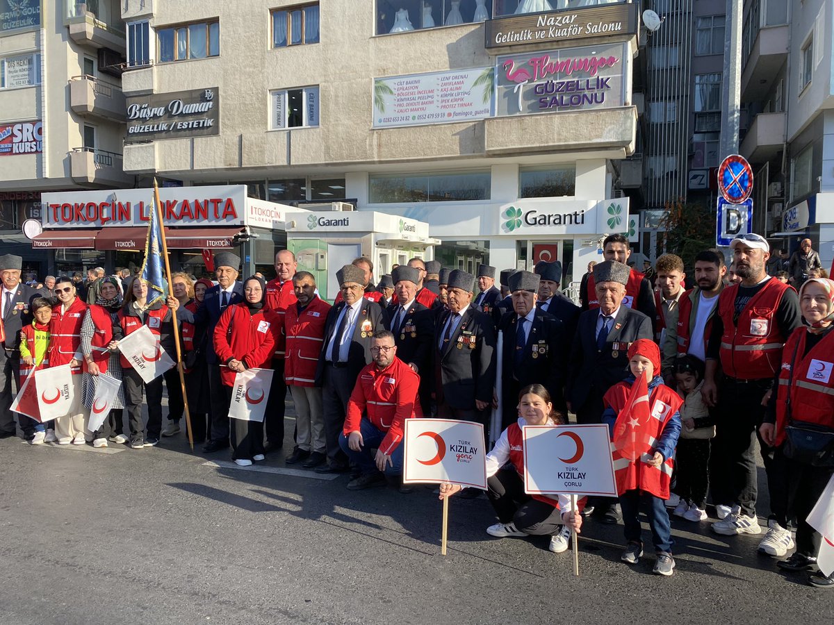 Cumhuriyetimizin 101. yılına adım atarken, bağımsızlık ve özgürlüğün gücüyle ilerliyoruz! Atalarımızın emanetine sahip çıkarak, Kızılay ailesi olarak milletimize hizmet etmeye devam ediyoruz.