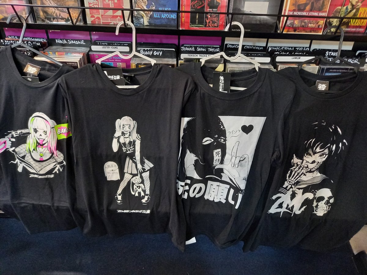 hmvSheffield's tweet photo. More £3.99 #tshirts hitting the racks today!
#zombiemakeoutclub
#Donthugmeimscared
#HouseOfTheDragon
#Godzilla
#NASA
#houseofminkymoon
Sizes available from XS-XXL
Pop in & pick up a bargin today!
👍👕👍👕👍👕👍👕👍👕👍👕
#hmvbigsale #hmvcrazydeals https://t.co/Ydd0FfX6Wq