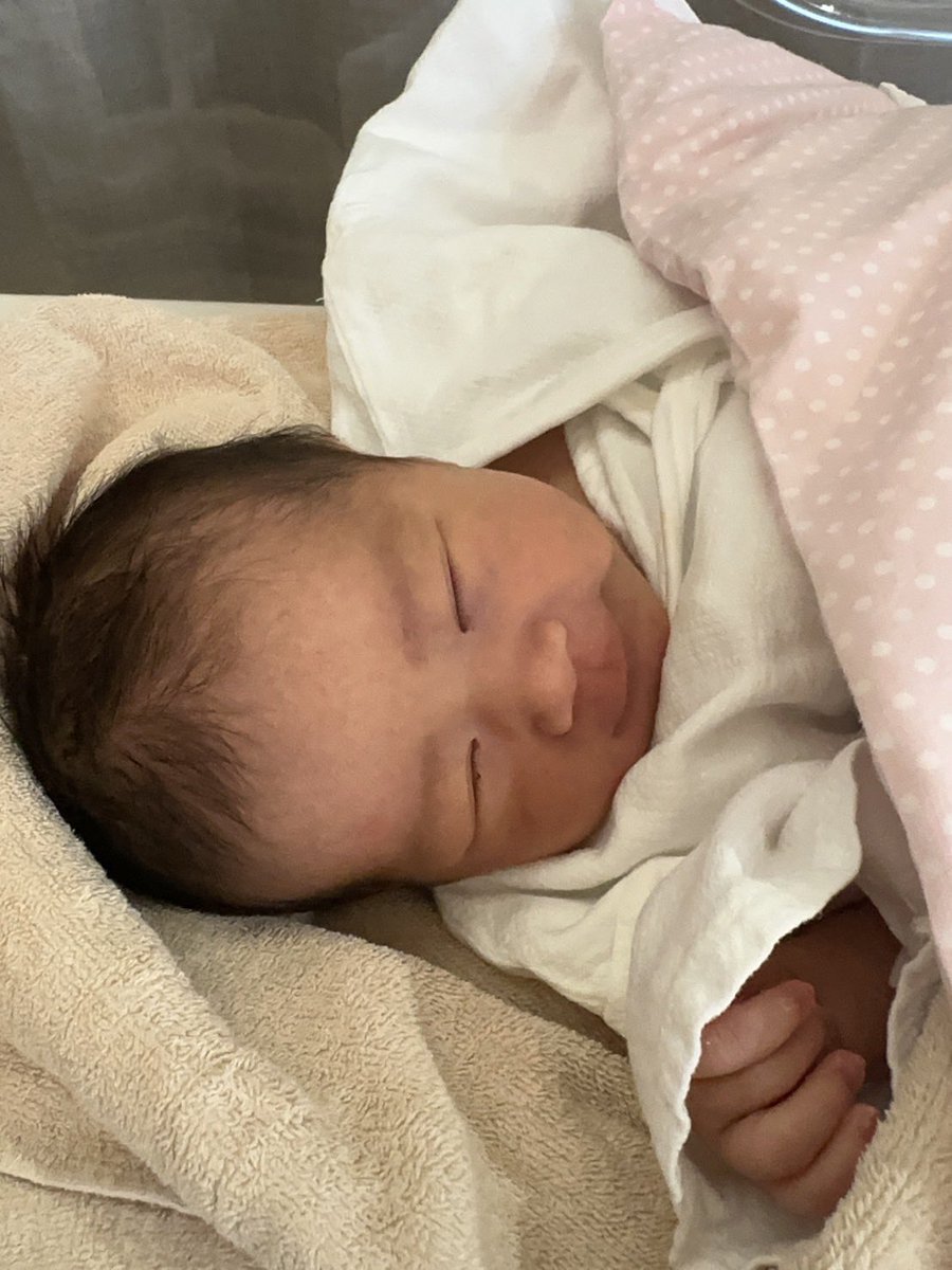 mae_p_'s tweet photo. 【ご報告】
10/27に無事に女の子が産まれました👶
母子ともに健康で感謝感激雨あられ👌✨

これからはマエケン改めパパケンとして活動していきます👼 https://t.co/5MMsV0DEF1