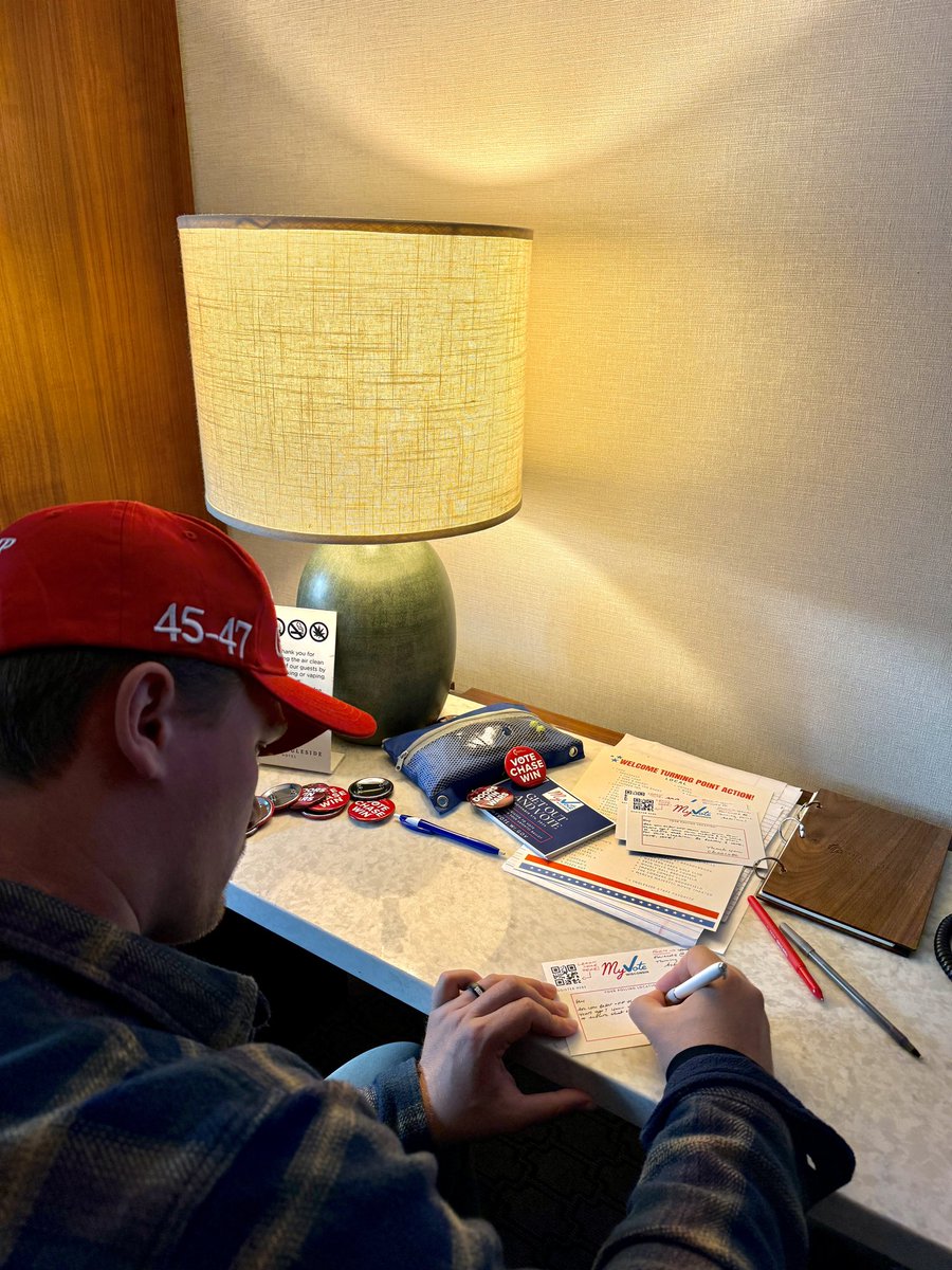 astpierre55's tweet photo. What a week! 200 doors knocked and an amazing opportunity working to ensure a Wisconsin victory for @realDonaldTrump 🇺🇸🦅🇺🇸
Have a plan this election and vote, vote, vote! 🗳️
@tpaction
#Commit100 #Election2024 #DonaldTrump https://t.co/KoK7tkihFS