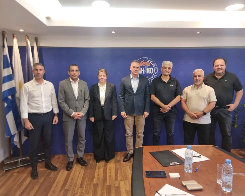 cpantelides's tweet photo. Διαχρονικά, η ΠΑΣΕ-CYTA αποδεικνύει ότι γνοιάζεται και ενεργεί, όχι μόνο για εξυπηρέτηση των καλώς νοούμενων συμφερόντων των εργαζομένων της CYTA, αλλά και για την ενίσχυση και ανάπτυξη του ημικρατικού οργανισμού τηλεπικοινωνιών της πατρίδας μας. Κάθε συνάντηση με την ηγεσία της, είναι πάντα ενδιαφέρουσα και χρήσιμη. #Κύπρος #CYTA #ΠΑΣΕ @paseatik