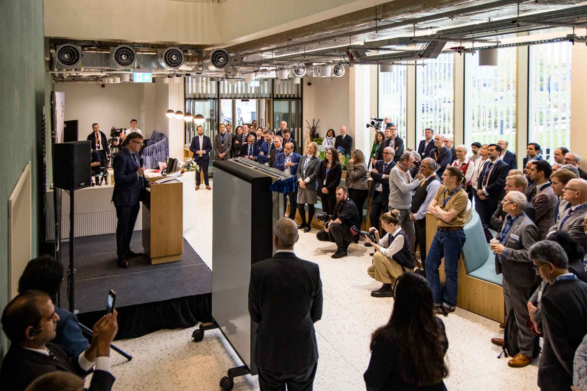 nqcc_official's tweet image. 🎉Last week marked a historic moment as we officially inaugurated the NQCC building! 

Thank you to everyone who joined us in celebrating this exciting new chapter in quantum computing.

#NQCC #QuantumFuture #QuantumComputing