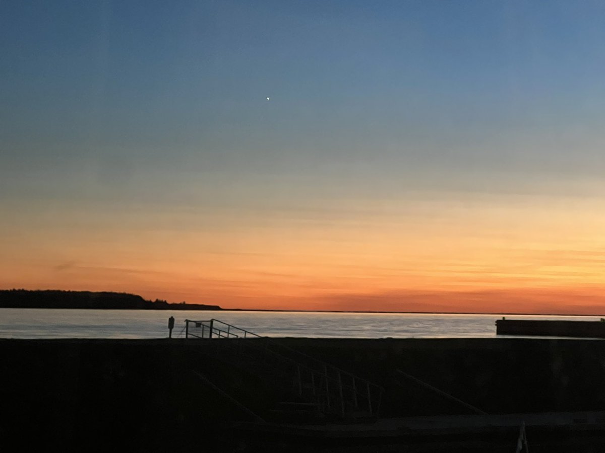 Dave Schurman (@finance_friday) on Twitter photo Golf and sunsets…..this is late October in Prince Edward Island. <a href="/golfpei/">Golf Prince Edward Island</a> Golf and sunsets…..this is late October in Prince Edward Island. <a href="/golfpei/">Golf Prince Edward Island</a>