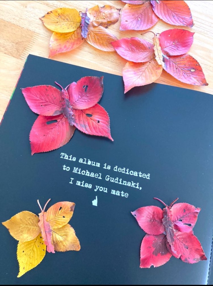 YoakeK2yhr's tweet photo. #3YearsOfEquals
とても美しいアルバム✨️
耳も目も高揚(紅葉🍁)する https://t.co/GwiQw5NsAy