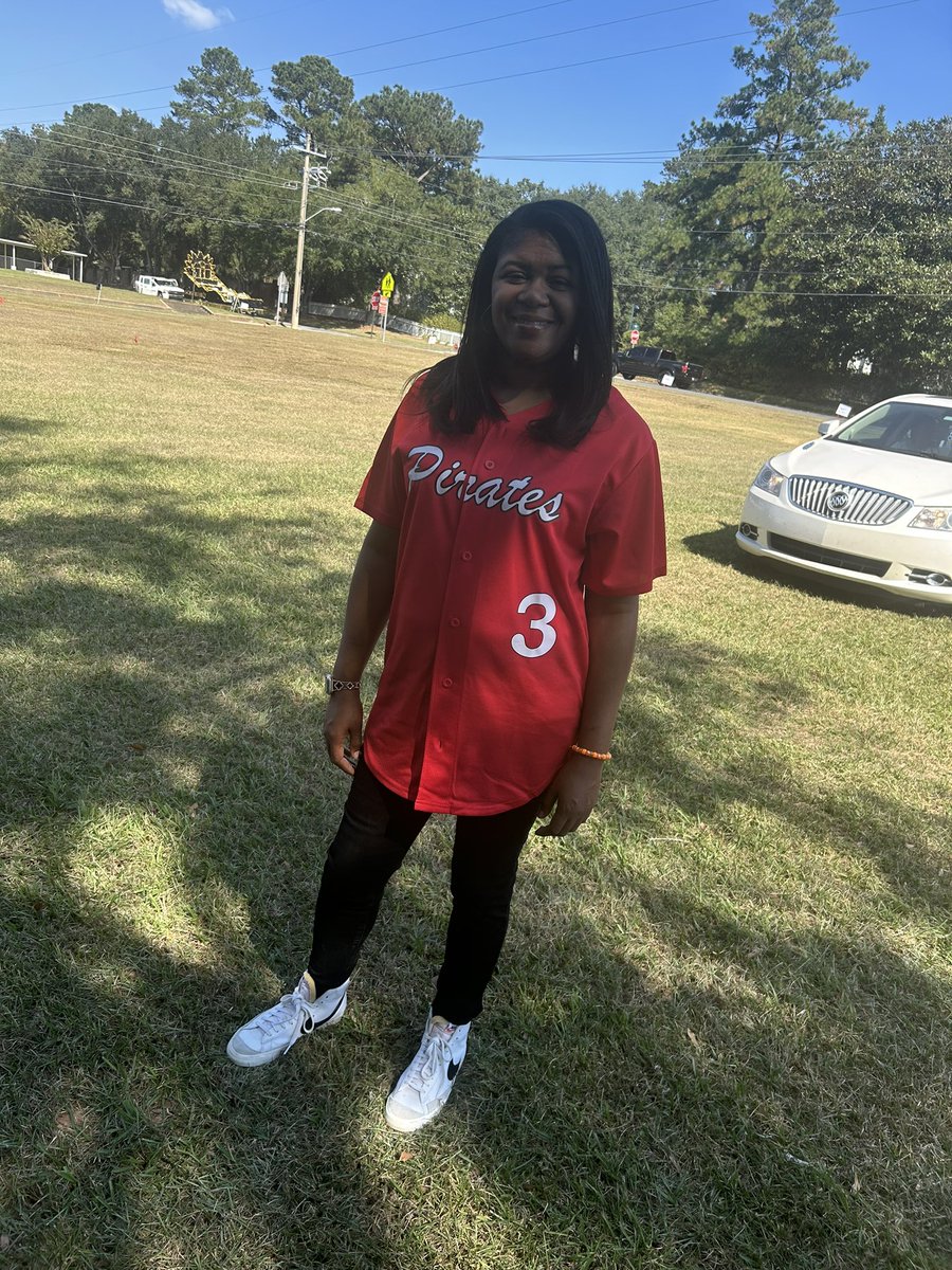 Denesha Kitchen tweet media