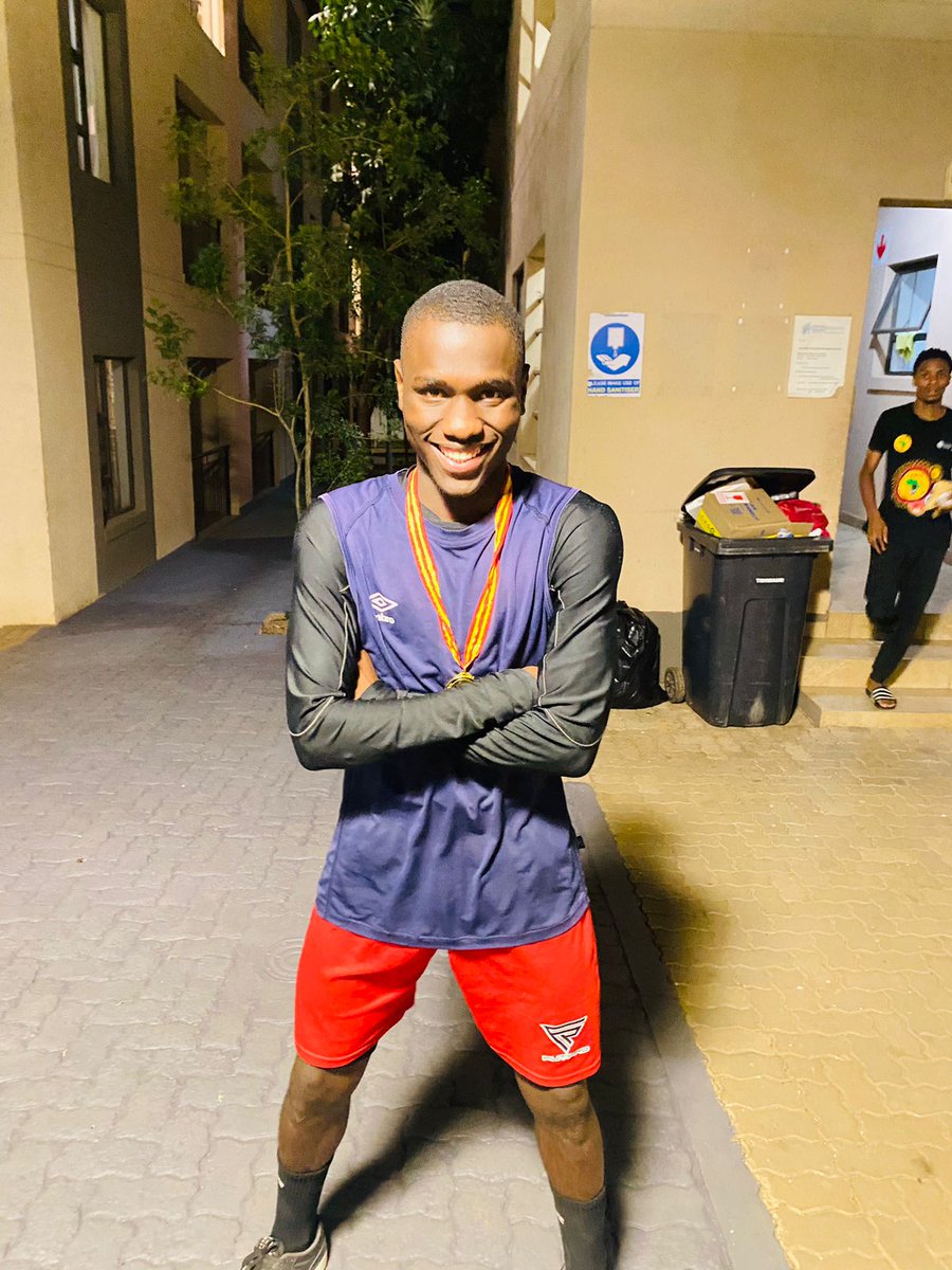 -Forever smilling😁