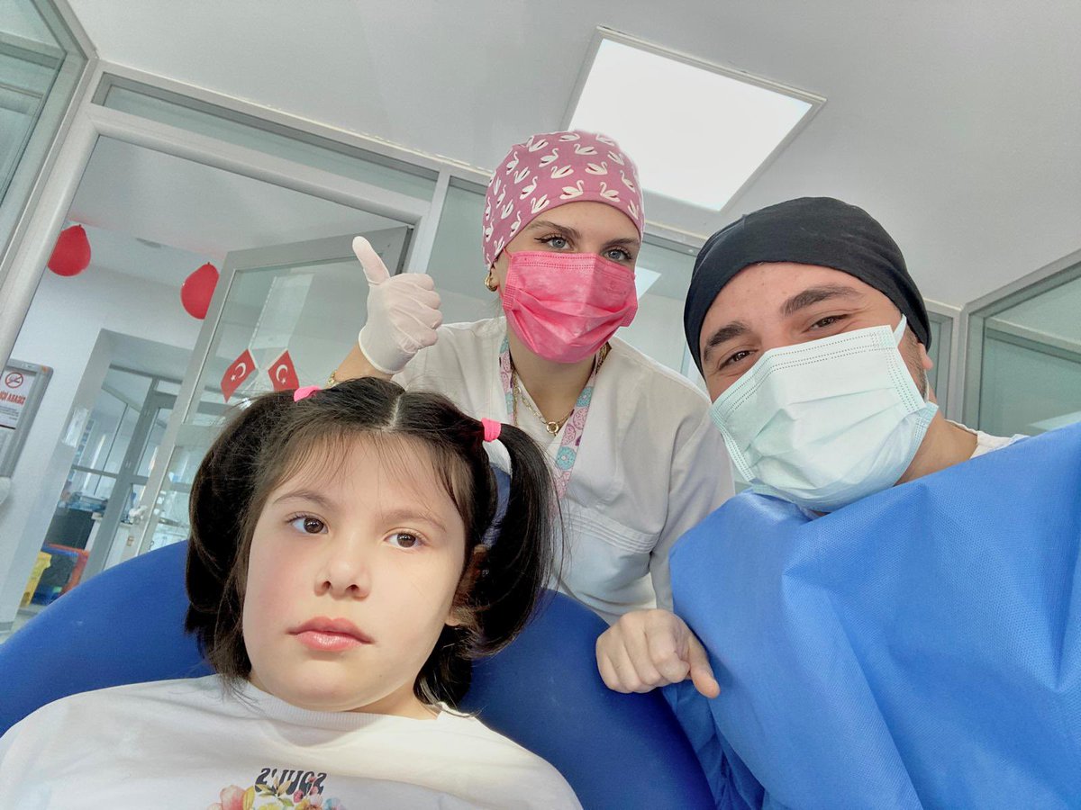 Biz onun için canını acıtmayan süper kahramanlarız ☺️