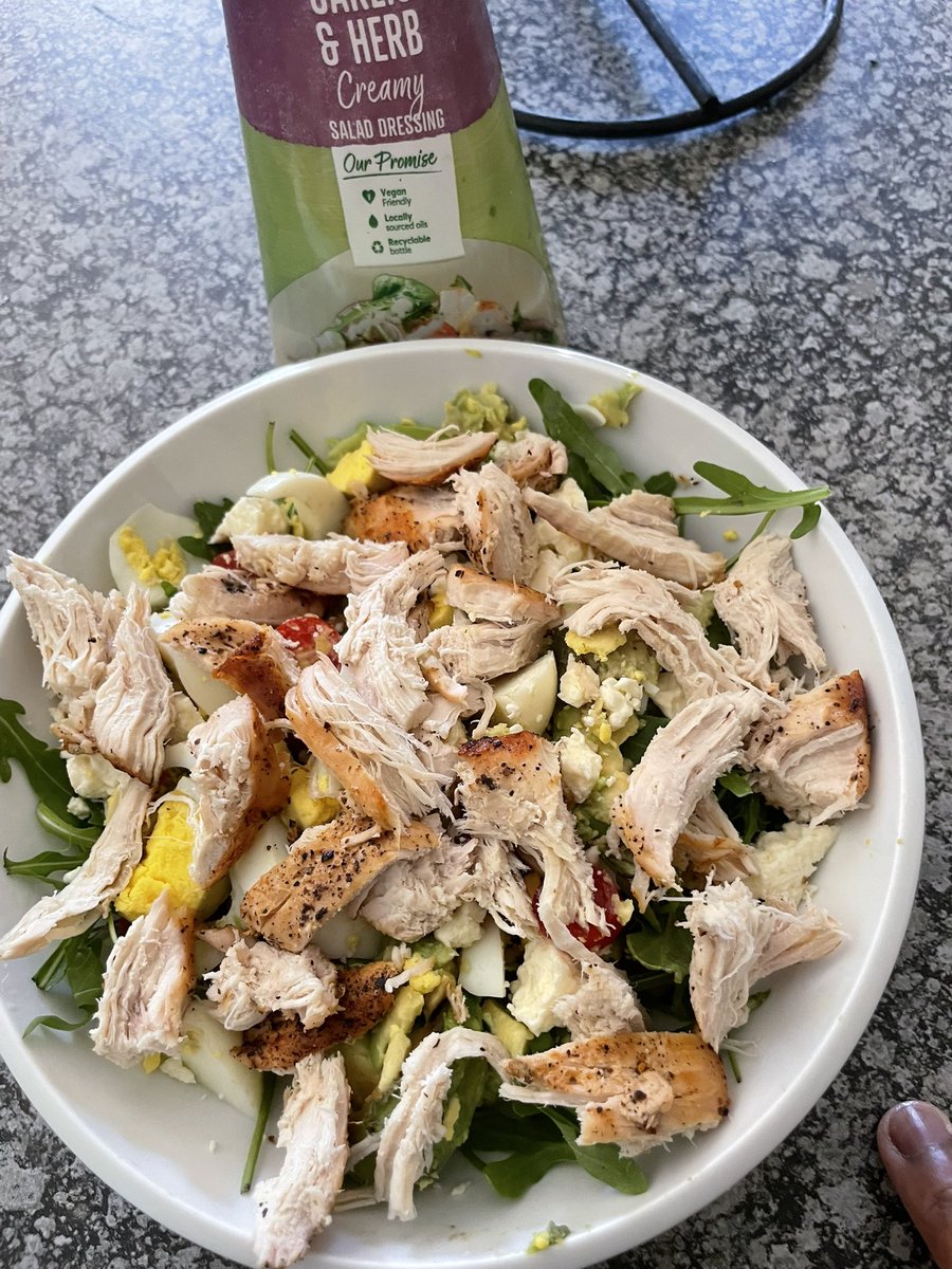 RealestRoseGold's tweet photo. I have restored my dignity 😔🙏🏾 #saladgate https://t.co/4scauDm4AC