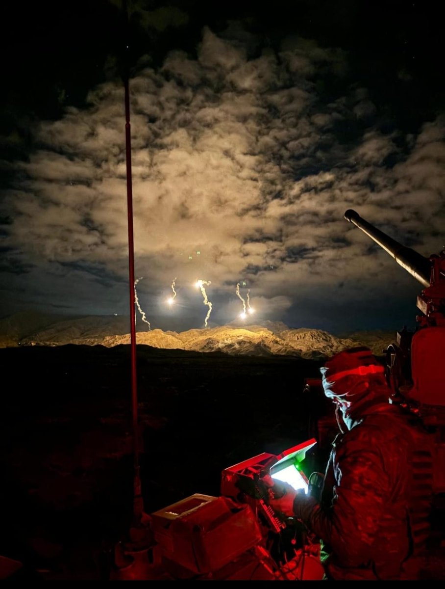 Finalizan los ejercicios "Alhucemas" 2024, del #GREG52,y "Royo de Diego", del #RAMIX32. Regulares, jinetes, artilleros e ingenieros de la <a href="/COMGEMEL_ET/">Comandancia General de Melilla</a> ya se encuentran en #Melilla. ¡Bienvenidos y buen trabajo!   <a href="/MCANA_ET/">Mando de Canarias</a> <a href="/EjercitoTierra/">Ejército de Tierra 🇪🇸</a>