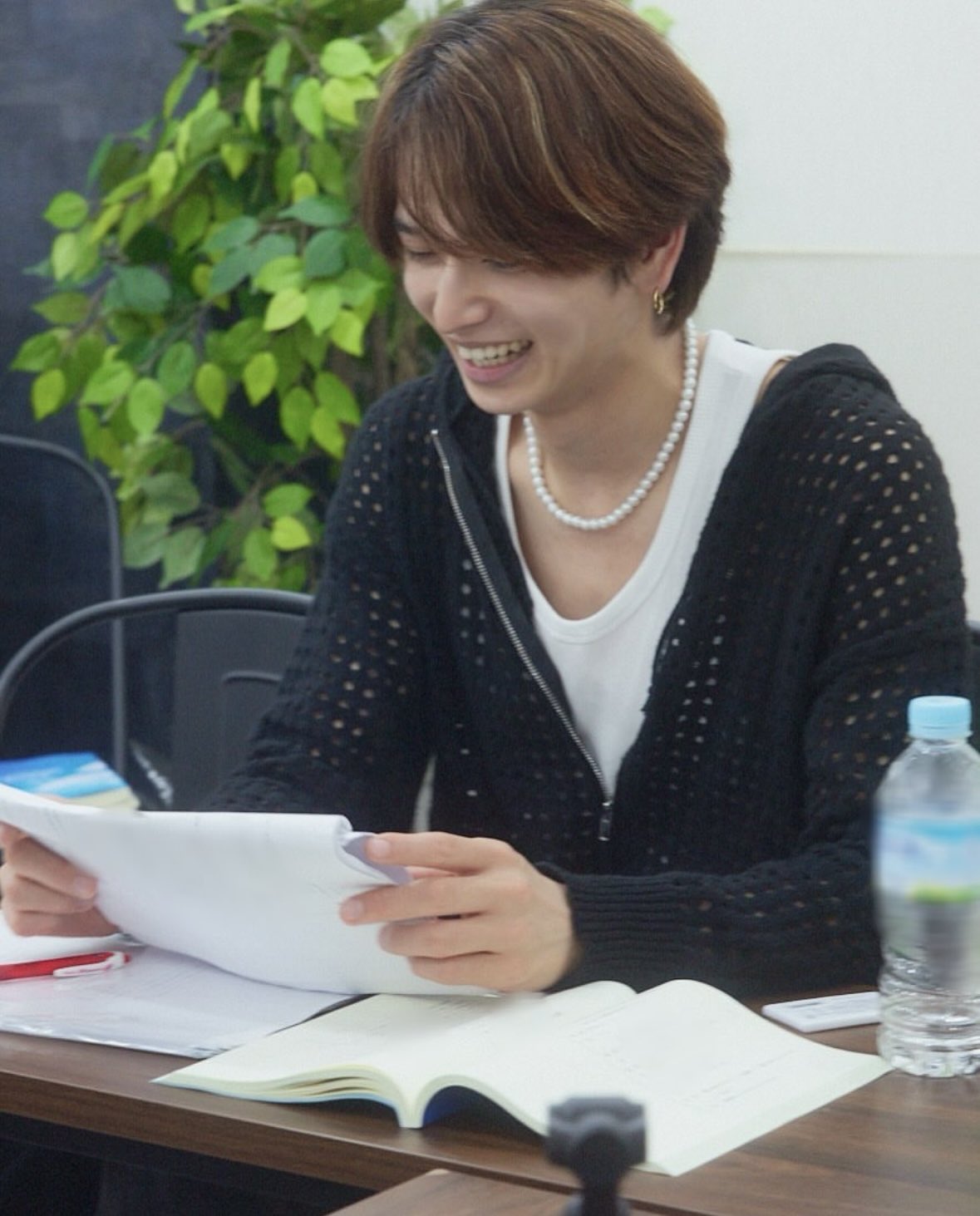 GbDwUq1bQAMOcf8?format=jpg&name=large