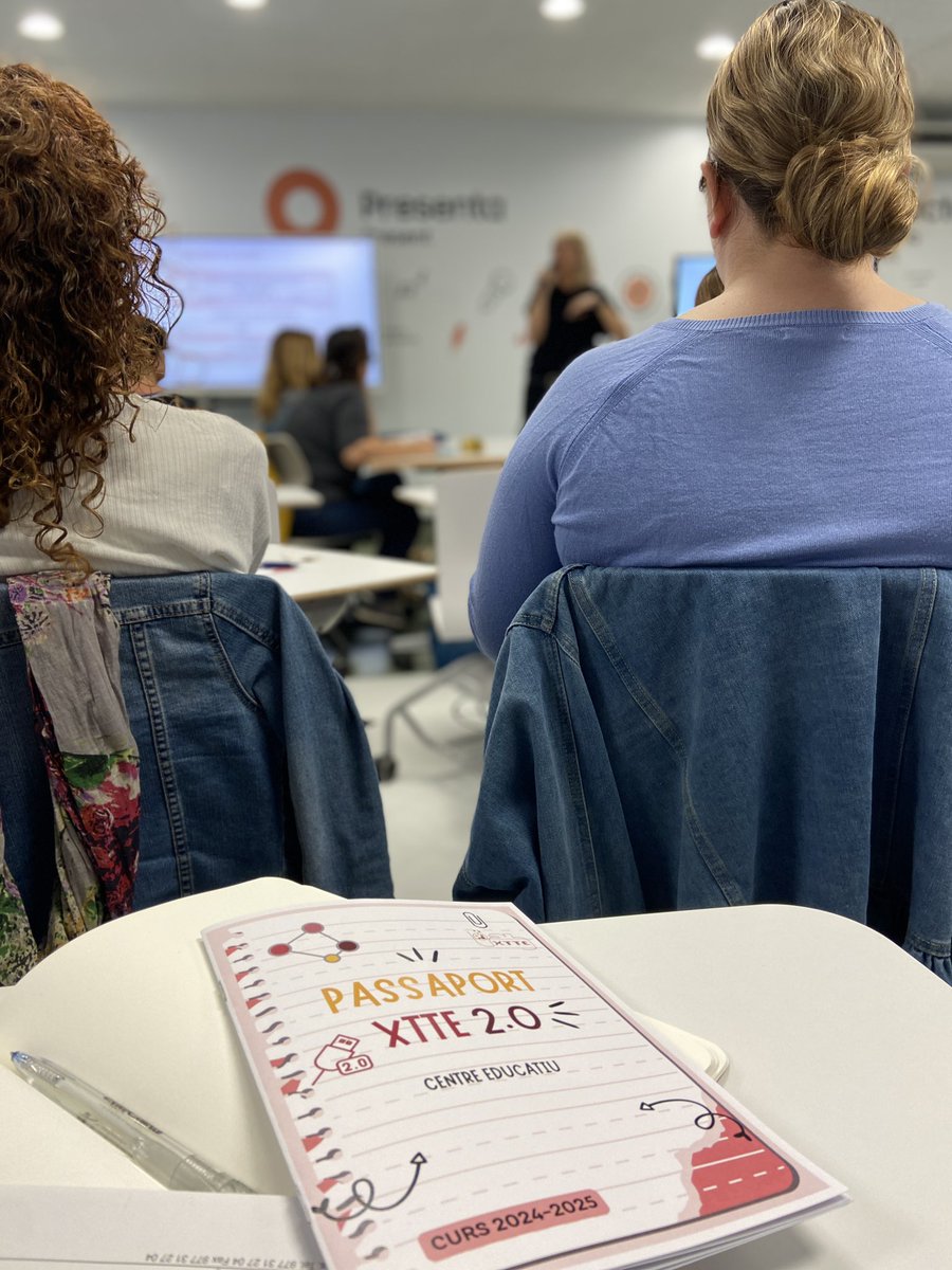 Escola Abel Ferrater (@eabelferrater) on Twitter photo Sessió de #XTTE a l’aula del futur✨. El Sr.Villena ens ha explicat el camí recorregut per fer-la realitat així com les característiques que ha de tenir. Compartint experiències entre centres, hem analitzat pràctiques educatives per millorar-les. <a href="/Airunvc/">Núria Vaqués Colomé</a> <a href="/SE_BaixCamp/">Servei Educatiu del Baix Camp</a> Sessió de #XTTE a l’aula del futur✨. El Sr.Villena ens ha explicat el camí recorregut per fer-la realitat així com les característiques que ha de tenir. Compartint experiències entre centres, hem analitzat pràctiques educatives per millorar-les. <a href="/Airunvc/">Núria Vaqués Colomé</a> <a href="/SE_BaixCamp/">Servei Educatiu del Baix Camp</a>