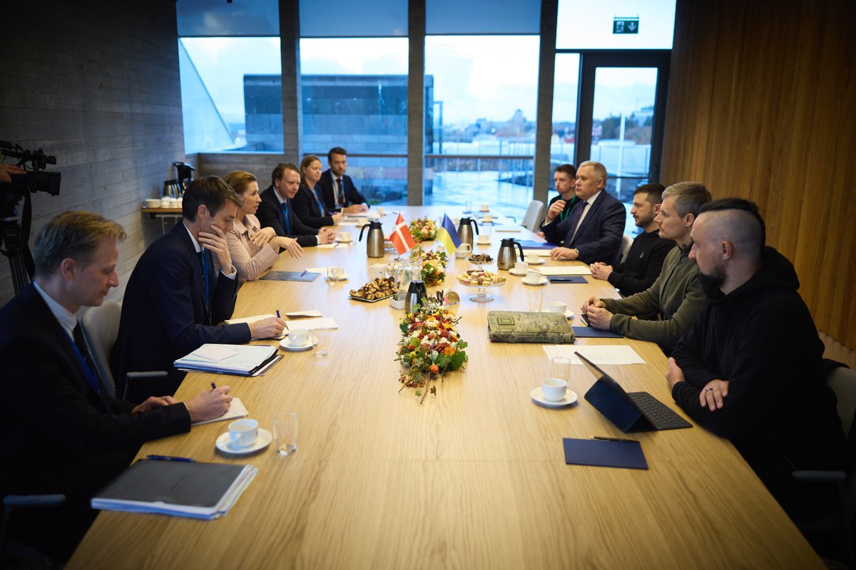 Volodymyr Zelenskyy / Володимир Зеленський (@zelenskyyua) on Twitter photo I had a productive meeting with Danish Prime Minister Mette Frederiksen <a href="/Statsmin/">Statsministeriet</a> in Reykjavík, where we discussed the success of the recent Ukraine-Nordic Summit.
I am deeply grateful to Prime Minister Frederiksen personally and to Denmark for their steadfast support in saving I had a productive meeting with Danish Prime Minister Mette Frederiksen <a href="/Statsmin/">Statsministeriet</a> in Reykjavík, where we discussed the success of the recent Ukraine-Nordic Summit.
I am deeply grateful to Prime Minister Frederiksen personally and to Denmark for their steadfast support in saving