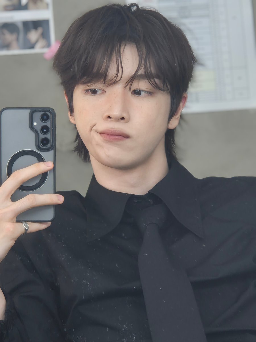 mepuppieyou's tweet photo. ขออนุญาตเติมบี๋ นะคับ หล่อชื่นใจมาก https://t.co/FBhGIsd8yQ