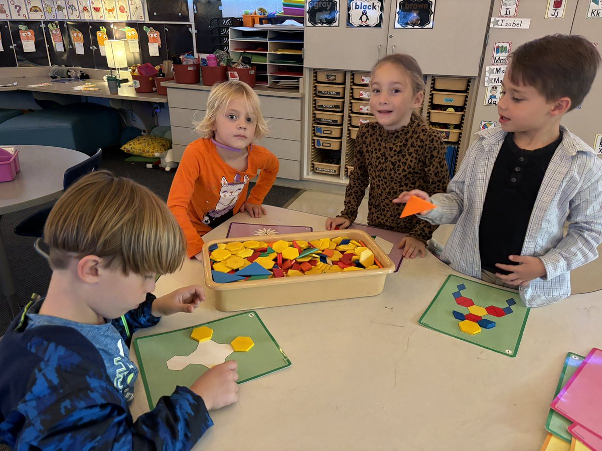 HeidiMercer7's tweet photo. Ms. Fazonni’s class having fun in math groups at Paint Creek. https://t.co/1UIH9LAxgO
